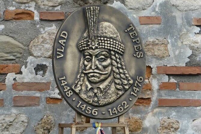 Private tour to Bran Dracula's Castle and Peleș Royal Castle - What You’ll Notice Most: The Role of the Guide (Victor, Catalin, and Storytelling)