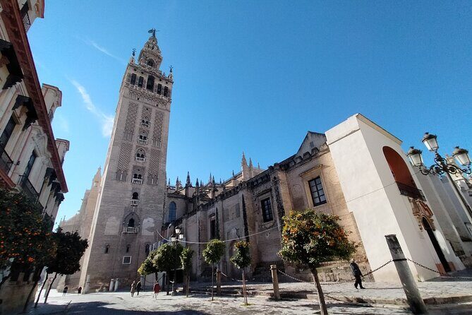 Private Walking Tour Alcazar and Cathedral in Sevilla - Pacing, Comfort, and Smart Tips for the 3-Hour Walk