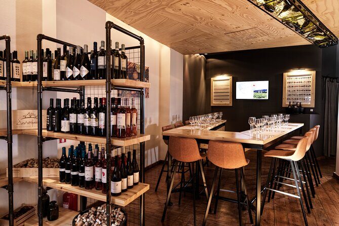 Private Wine Tasting near Acropolis - The food pairing: cheese, charcuterie, Kalamata olives, and more