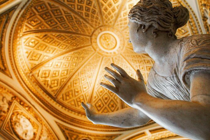 Renaissance Masters: Uffizi Gallery Small Group Tour - Eastern Corridor stop: Giotto and the roots of Italian painting