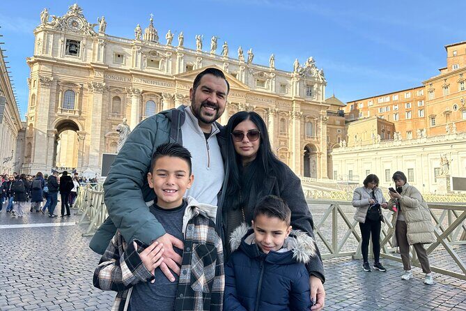 Rome 2-Day Sightseeing Tour with Trevi Fountain, Colosseum & More - Entering the Colosseum with Reserved Entry