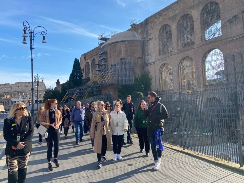 Rome: Colosseum Arena Floor, Forum & Palatine Guided Tour - Palatine Hill: Where Roman Power Took Root
