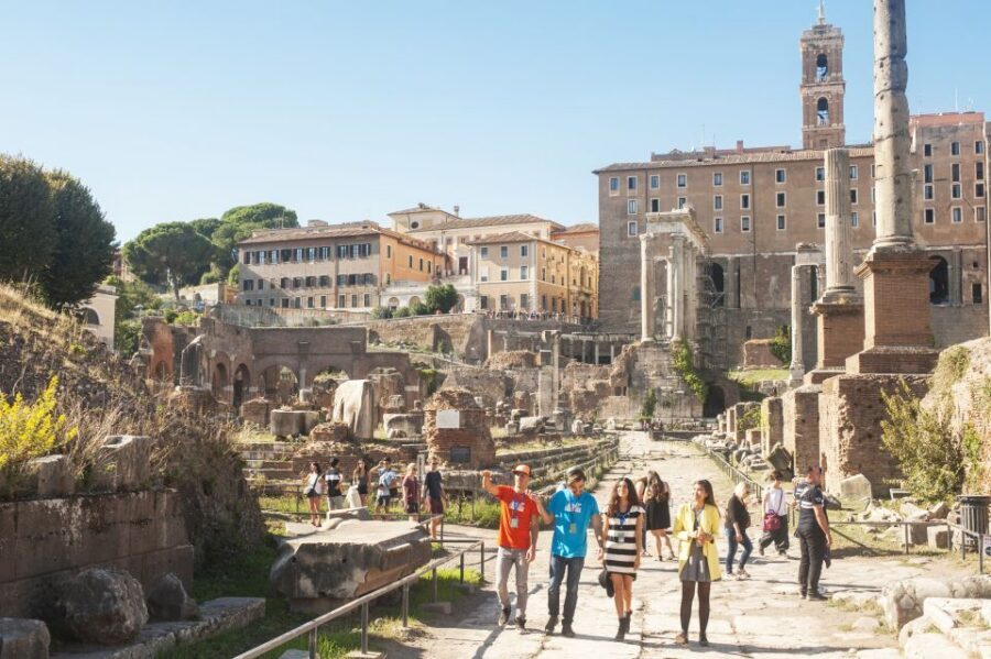 Rome: Colosseum Arena, Forum & Palatine Hill Private tour - Palatine Hill: From Romulus to Imperial Homes