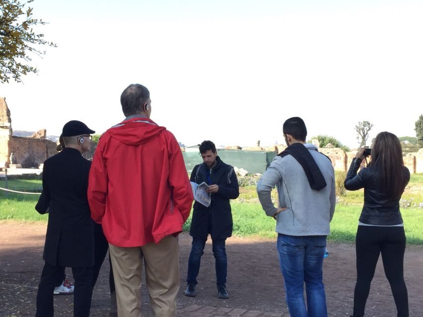 Rome: Colosseum, Forum, and Palatine Hill Guided Tour - Swift entry and what to look for in the Colosseum’s first two tiers