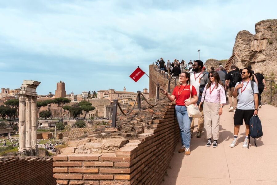Rome: Colosseum, Forum, and Palatine Tour - Practical tips that make the difference