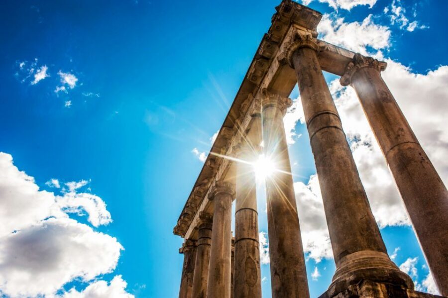 Rome: Colosseum, Forum & Palatine Hill Tour & Optional Arena - Entering the Colosseum like a gladiator