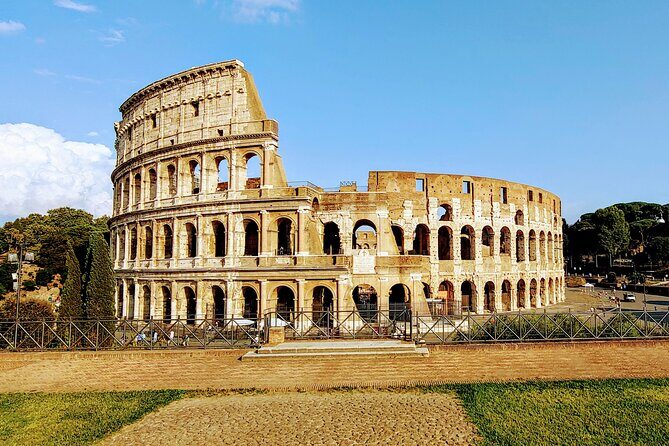 Rome: Colosseum Guided Tour with Roman Forum and Palatine hill - Guide quality and the small-group advantage