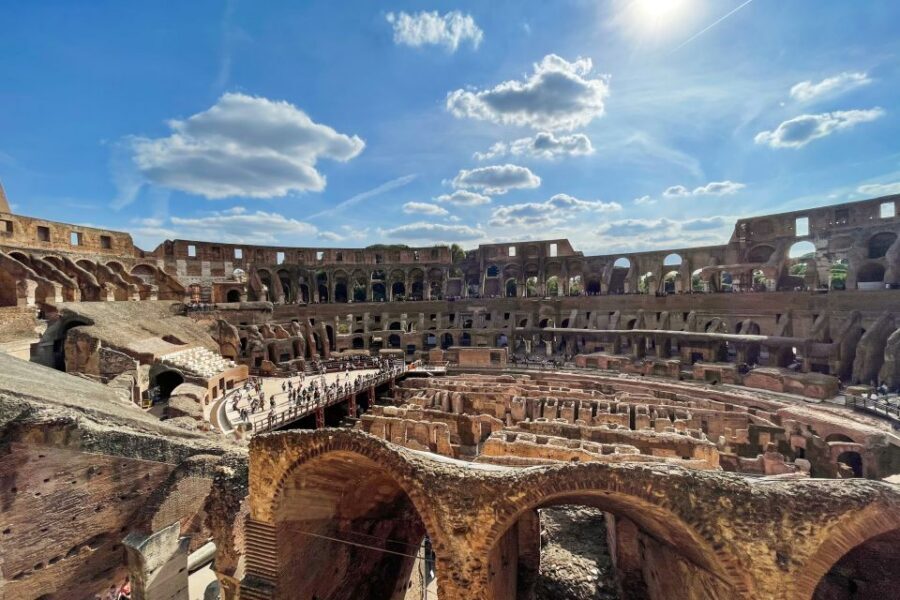 Rome: Colosseum, Palatine Hill and Roman Forum Guided Tour - Palatine Hill: Imperial Residences You Can Actually Picture