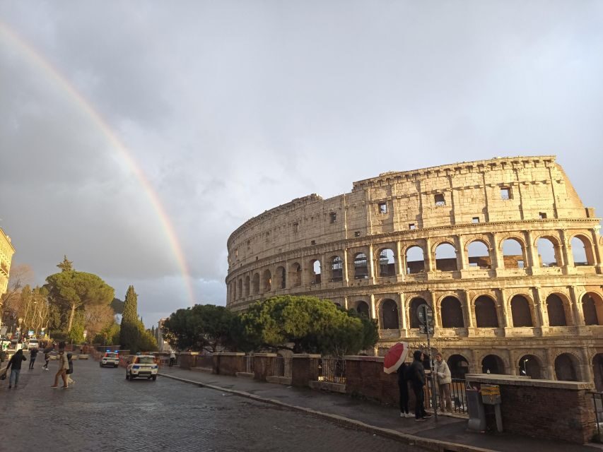 Rome: Colosseum, Palatine Hill, & Roman Forum Walking Tour - Roman Forum: Turning Ruins Into a Map of Power