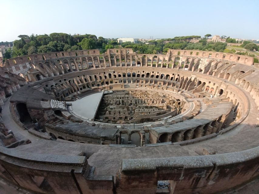 Rome: Colosseum, Palatine Hill, & Roman Forum Walking Tour - Colosseum Levels 1–2: What This Tour Lets You See