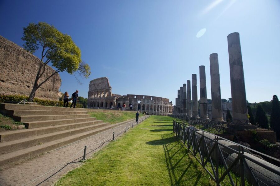Rome: Colosseum Underground Small Group Guided Tour - What $105 really buys: underground access, not just a guide