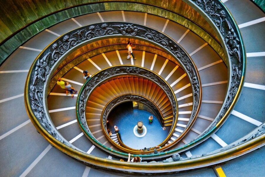 Rome: Colosseum & Vatican Museums Combo Tour - Vatican Museums: the value of a guide in a place this large