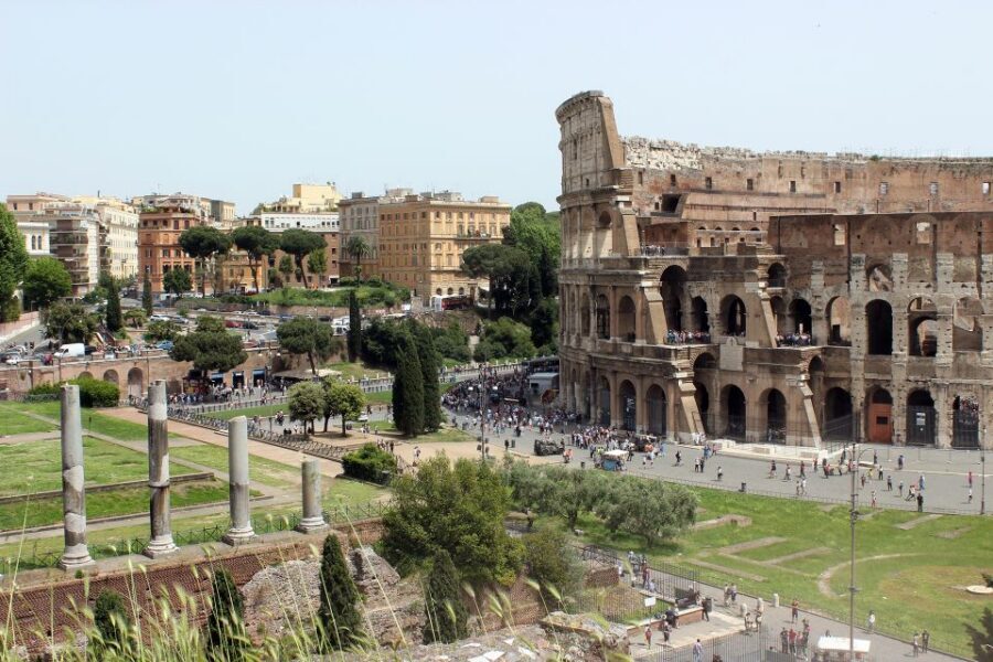 Rome: Hop-On Hop-Off Bus, Roman Forum & Colosseum Tour - Entering the Colosseum: skip the lines, then let the guide do the heavy lifting