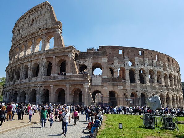 Rome Imperial Past Colosseum, Forum and Palatine Tour - Entering the Colosseum with reserved access (and real ruins logic)