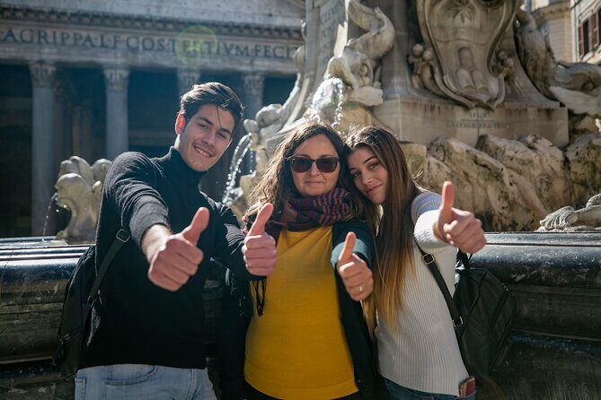 Rome in 2 days tour including Colosseum, Trevi Fountain and Sistine Chapel - Entering The Colosseum like you mean it (reserved arena time + Forum power stops)
