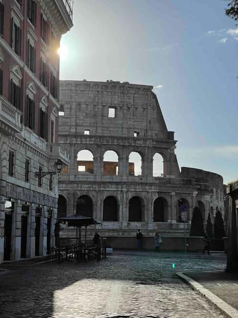 Rome: Out Of Crowds Colosseum Gladiator's Arena Guided Tour - The Colosseum façade block: learning to read the building in 30 minutes