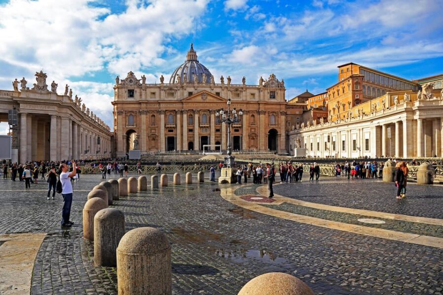 Rome: Paths of the Vatican Guided Tour - Via della Conciliazione to St Peter’s Square: Getting Your Bearings Before You Stare Up