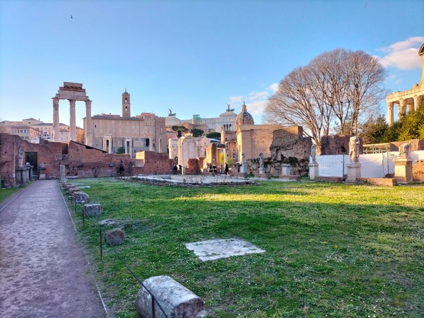 Rome: Roman Forum and Palatine Hill Licensed Guided Tour - Headsets, Pace, and Staying Comfortable on a 105-Minute Walk