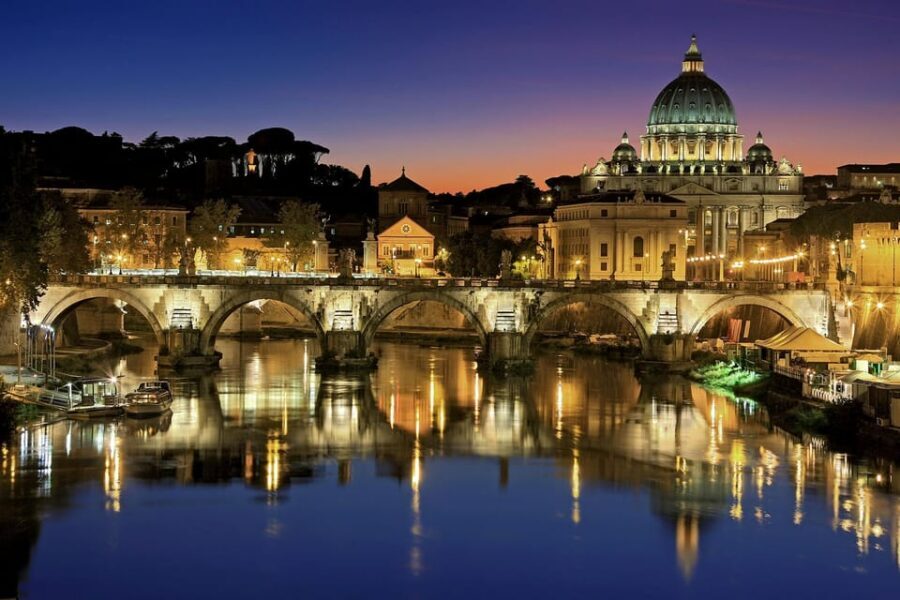Rome: St. Peter's Basilica & Vatican Grottoes Guided Tour - St. Peter’s Square: where the guide sets your bearings fast