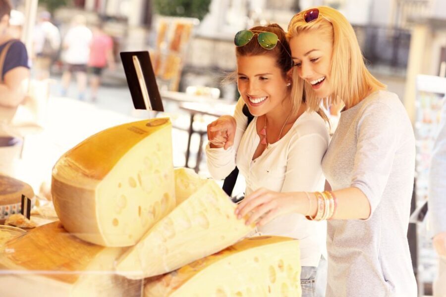 Rome: The Vatican Market Experience Tasting and Class - Practical tips so you get the most from the day