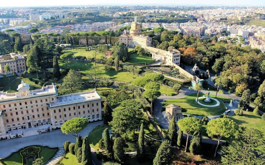 Rome: Ticket and Tour Vatican Museum and Sistine Chapel - Meeting at Ottaviano: the small detail that saves time