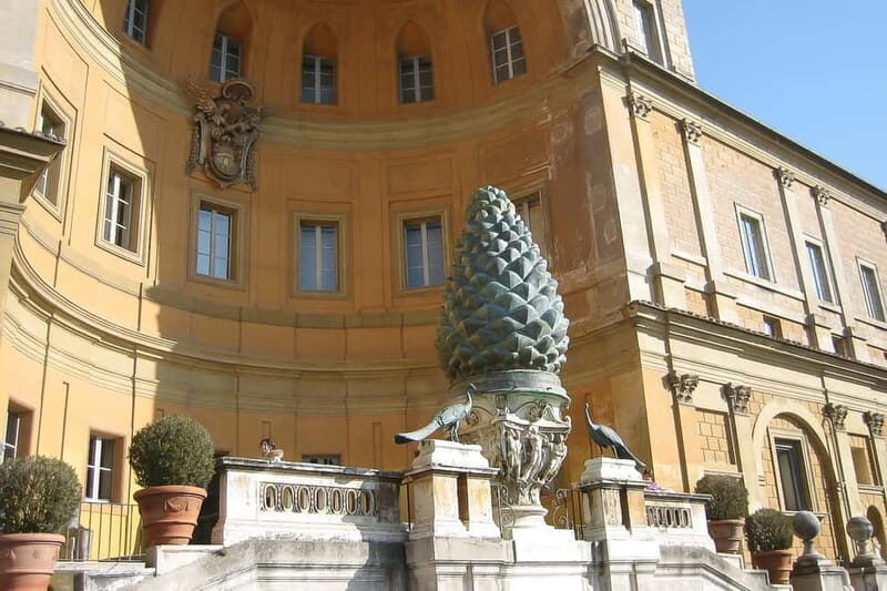 Rome: Vatican Early Morning Private Tour - Entering the Vatican before the crowd wave