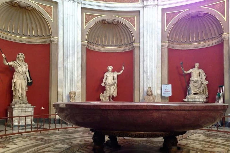 Rome: Vatican Early Morning Private Tour - Borgia Apartment and Sala delle Muse: where the Vatican gets real