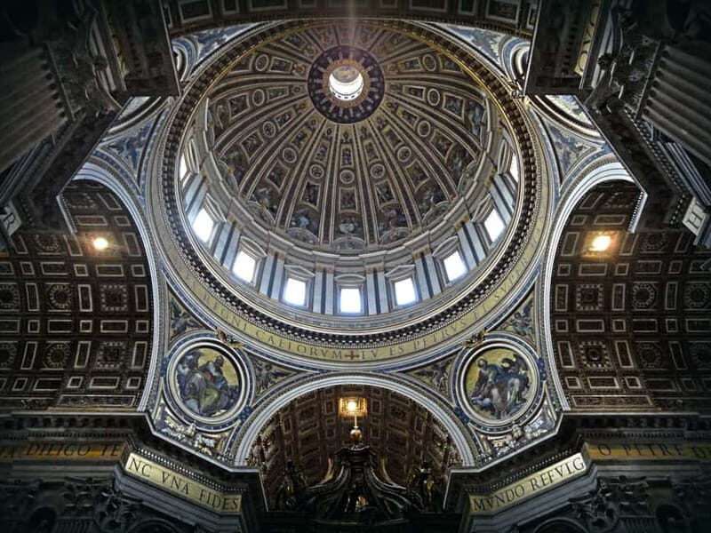 Rome: Vatican Museum & Sistine Chapel - Headsets and on-site help: small details that save your day
