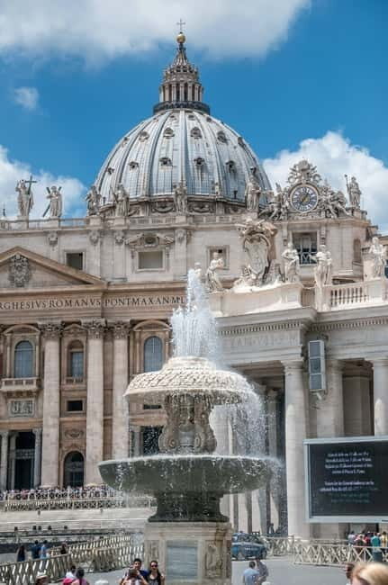 Rome: Vatican Museum & Sistine Chapel - The first moves inside Vatican Museums (and why they matter)