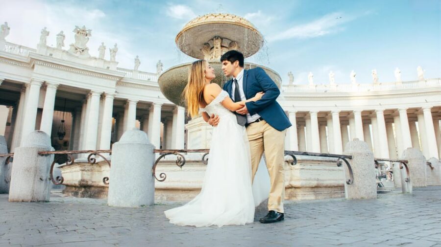 Rome: Vatican, St Peter’s Sq & Castel Sant’Angelo PhotoShoot - Meeting Outside the Vatican: Easy Start, Clear Instructions