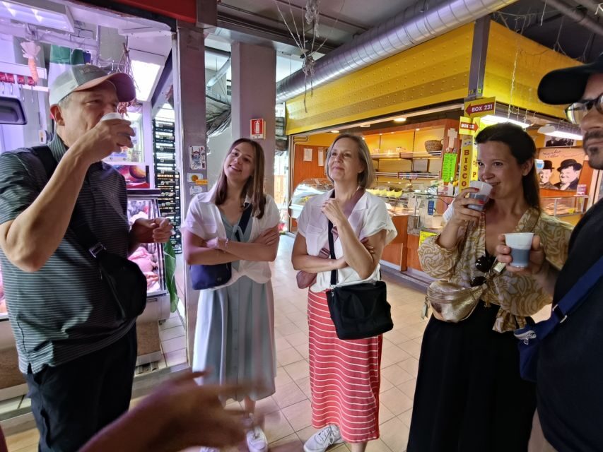 Rome: Vatican Street Food and Wine Tour with Farmers Market - Meet at Santa Maria delle Grazie al Trionfale: How the Walk Begins
