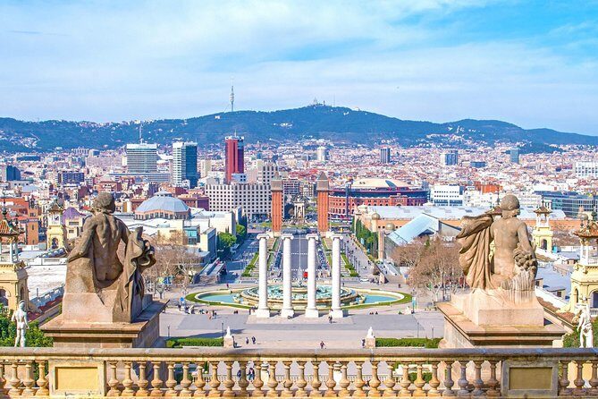 Sagrada Familia and Old Town Private Tour with Hotel Pick-up - Montjuïc viewpoints and Olympic landmarks