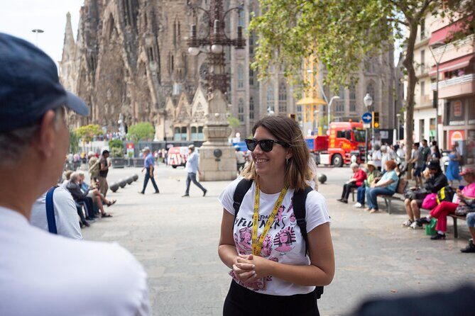 Sagrada Familia Guided Tour with Skip the Line Ticket - Practical Logistics: Tickets, Bags, and Start Time Reality