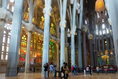 Sagrada Familia Guided Tour with Towers Access