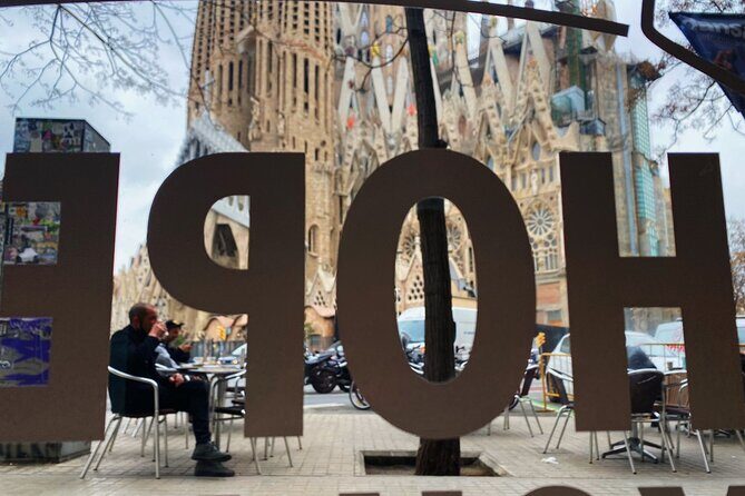 Sagrada Familia Private Tour - Unlock the mysteries of Gaudi - Park Güell: the garden city that froze in time