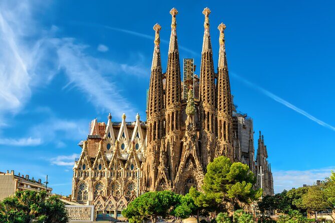 Sagrada Familia Small Group Guided Tour - Meeting at Carrer de Provença: get found fast