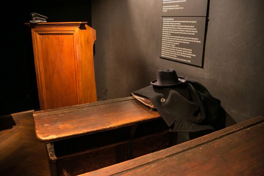 Salt Mine Wieliczka & Lunch & Schindler’s Factory Tour - The stairs and temperature issue you should plan around