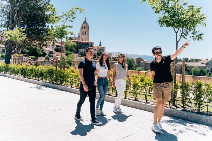 Segovia Private Guided Visit & Alcazar with High Speed Train - Reliability and timing: the hidden pressure of train day trips