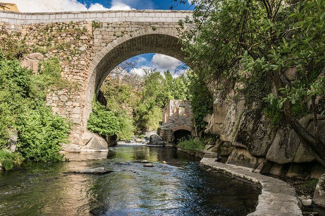 Segovia with Alcazar Guided Tour by High-Speed Train from Madrid - Who Should Book This Segovia Day Trip (and Who Might Not)