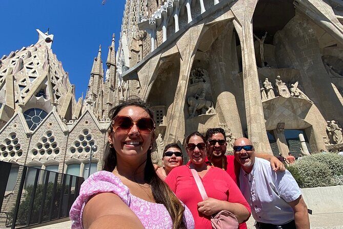Semi-Private Barcelona Tour Gothic, Sagrada Familia & Park Guell - Santa Maria del Mar and the coffee break that actually helps