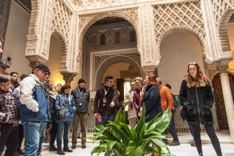 Seville: Alcázar and Cathedral Entry Ticket and Guided Tour - Giralda Tower climb: the views make the schedule feel worth it