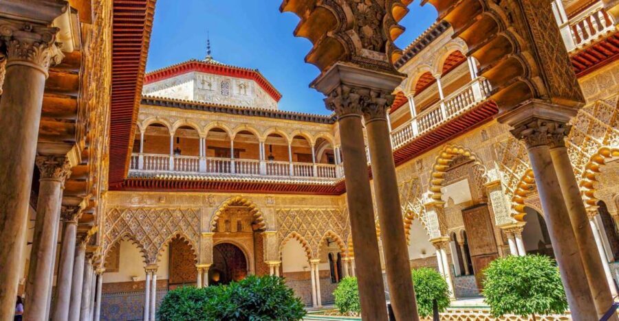 Seville: Alcázar Guided Palace Tour with Priority Access - What the Official Guide Adds in 90 Minutes