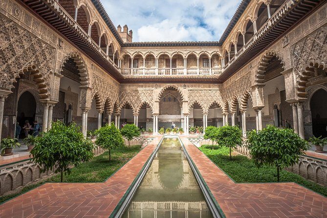 Seville & Alcazar Skip the Line from Cadiz Port (Cruisers Only) - Centro Histórico and Santa Cruz: guided walking that gives you context fast