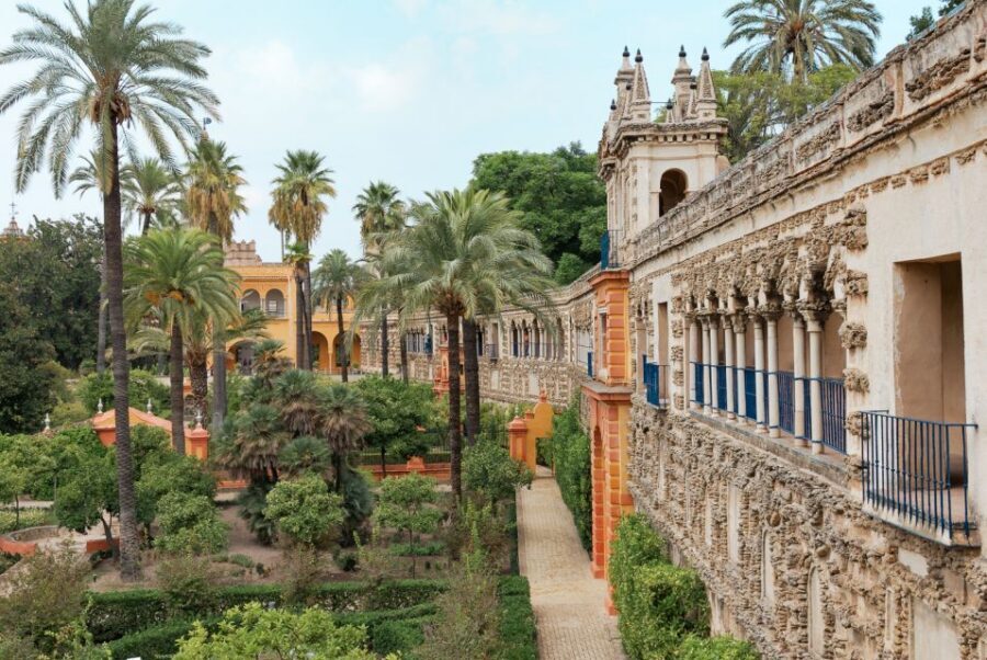 Seville: Alcazar Skip-the-Line Guided Tour with Tickets - Value check: when this tour is worth it
