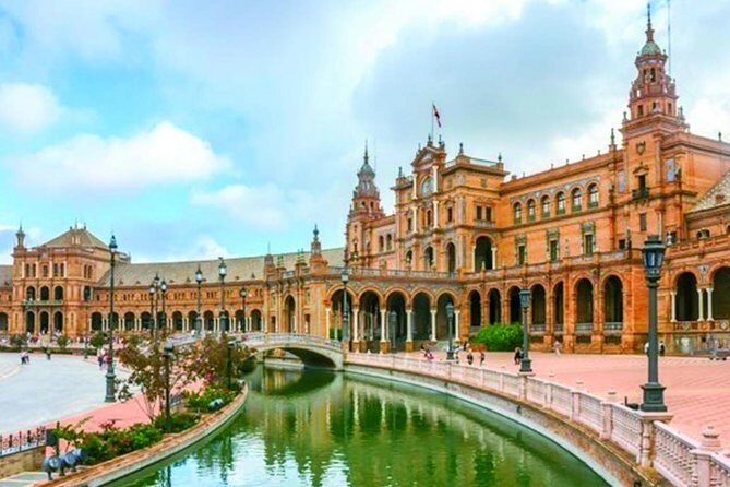 Seville: Alcázar,Cathedral and Plaza España Private Tour - Price and value: what you’re really paying for