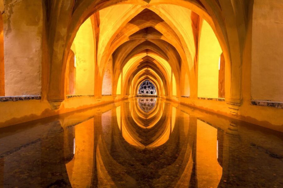 Seville: Cathedral and Alcázar Guided Tour - Alcázar of Seville: Islamic Art meets Gothic details in the same walls