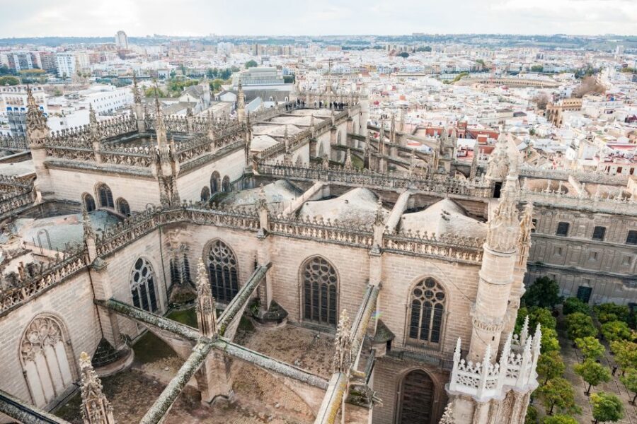Seville: Cathedral Guided Tour with Optional Alcázar - Optional Alcázar Upgrade: Worth It, If You Prepare Your ID