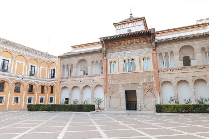 Seville Exclusive Beat the Crowds Guided Alcazar Before Opening - Small group touring (max 30) and why it feels better