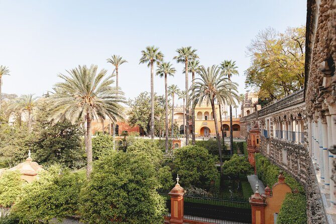 Seville Exclusive Beat the Crowds Guided Alcazar Before Opening - Entering the Alcázar: skip-the-line plus reserved early doors