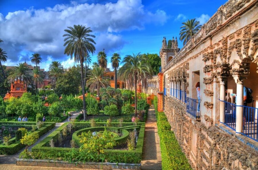 Seville: Real Alcazar of Seville Guided Tour and Ticket - Real Alcázar in 90 Minutes: What the Guided Ticket Actually Gives You